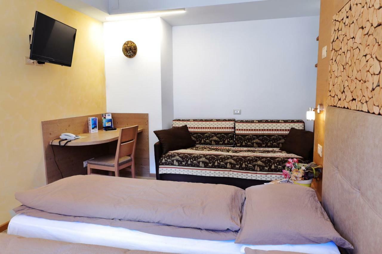 Hotel Wanda Pinzolo Kültér fotó