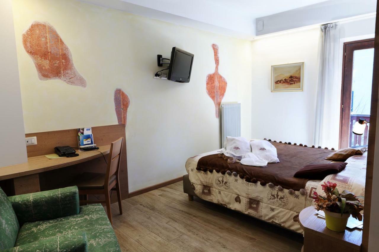 Hotel Wanda Pinzolo Kültér fotó